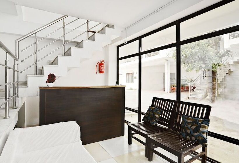 هتل Treebo Trip Lorent Manor Annex