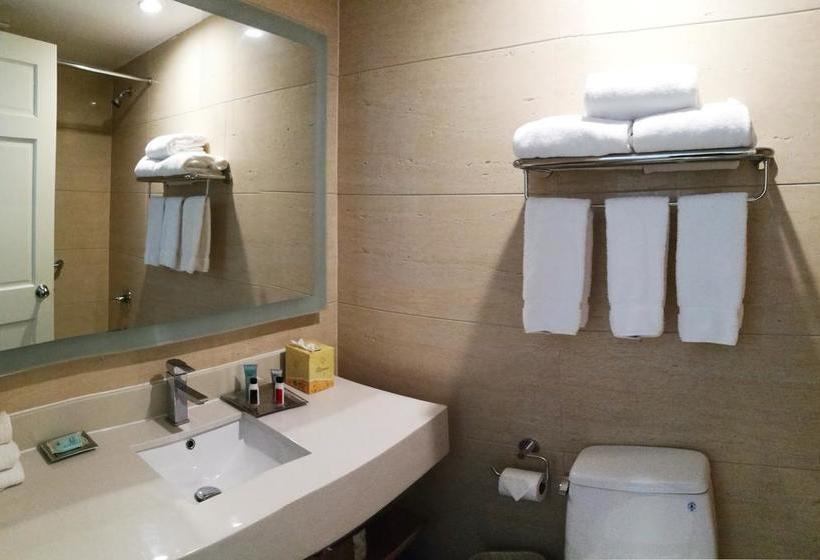 호텔 Wyndham Garden Fresh Meadows Flushing