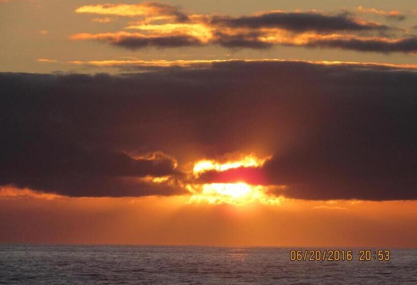 فندق على الطريق The Waldport Inn