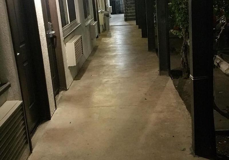 מוטל Welcome Inn