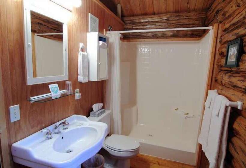 Silverwolf Log Chalet Resort