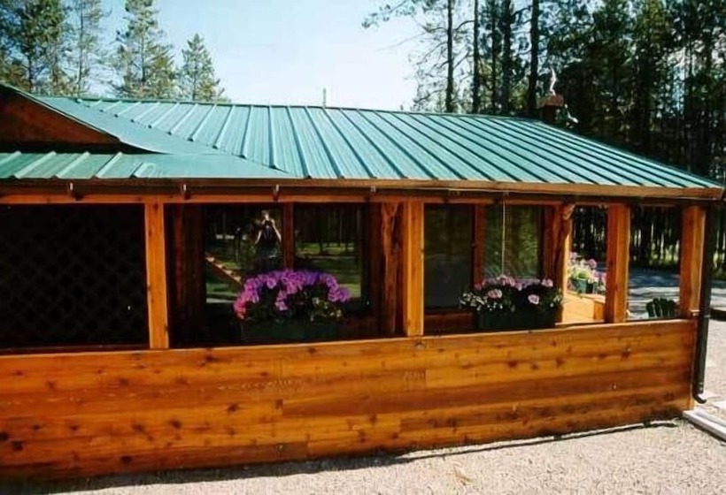 Silverwolf Log Chalet Resort