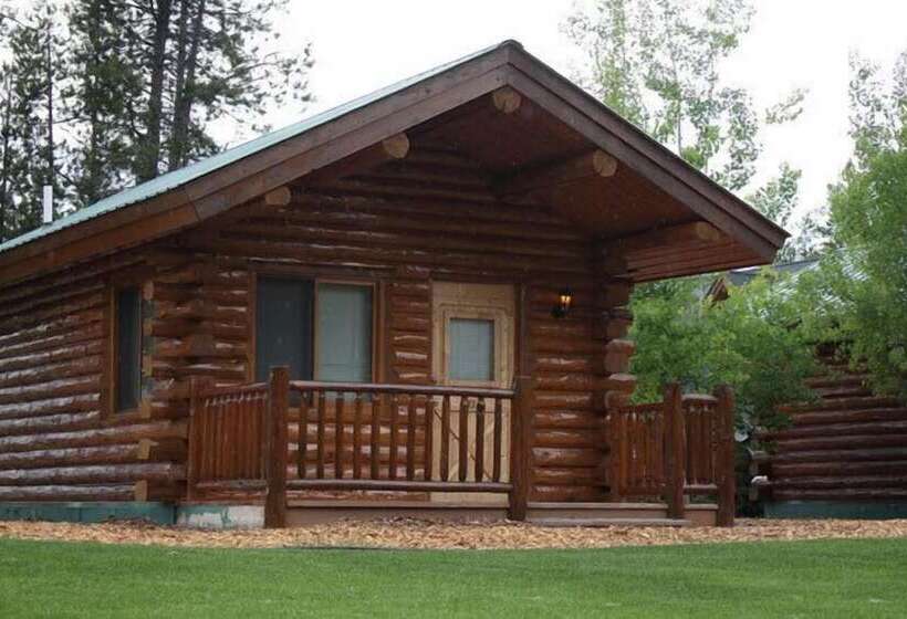 Silverwolf Log Chalet Resort