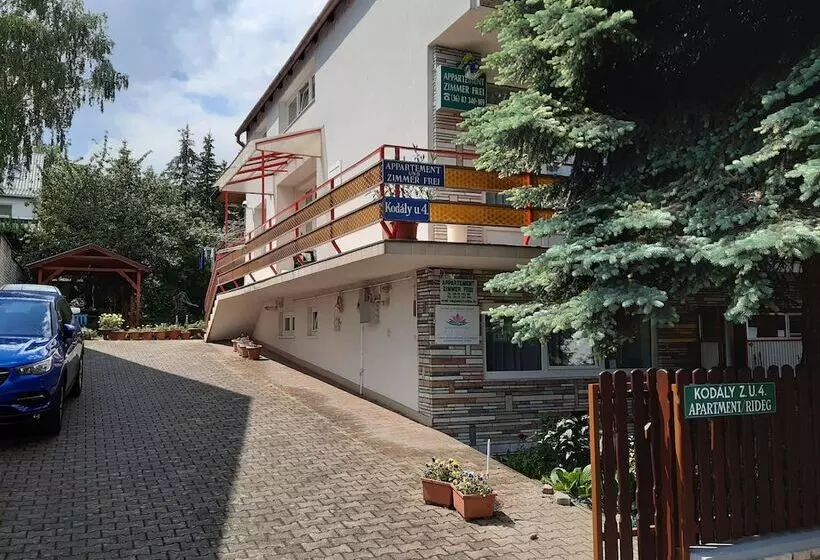 Hotelli Apartment Rideg Hévíz