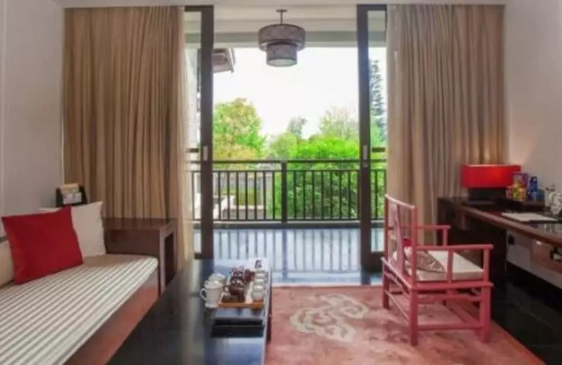 Hotelli Langzhong Hirizon