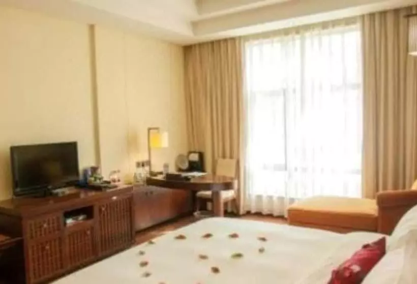 Hotelli Langzhong Hirizon