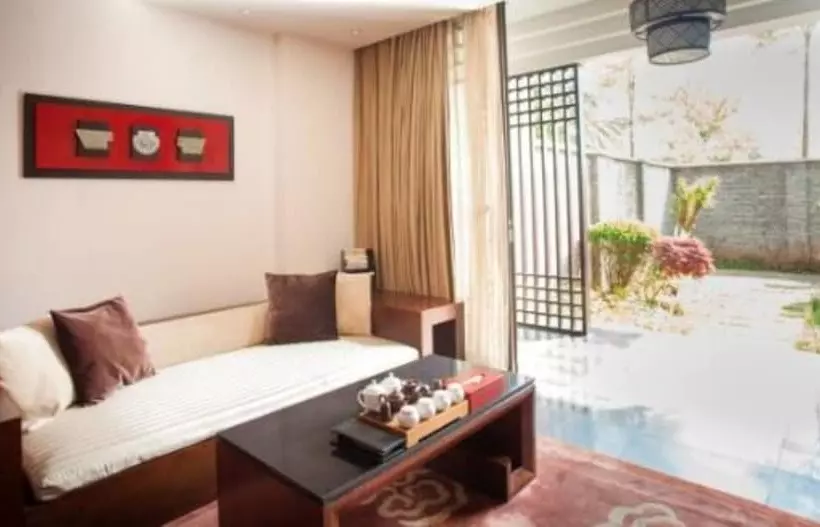 Hotelli Langzhong Hirizon