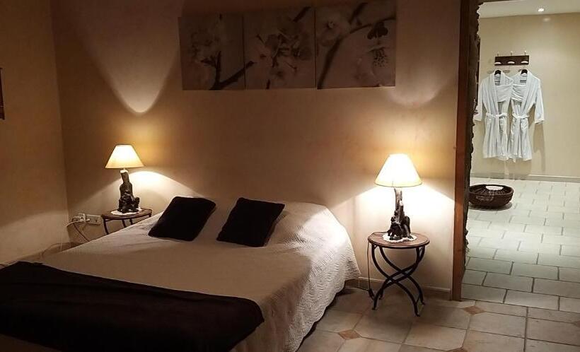 צימר Mas Du Puits