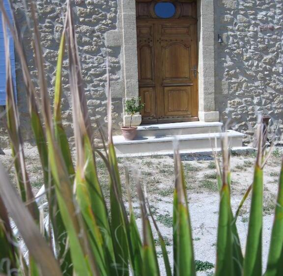 צימר Mas Du Puits