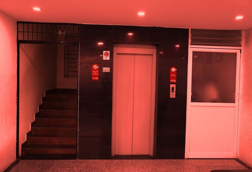 هتل Airport Gateway