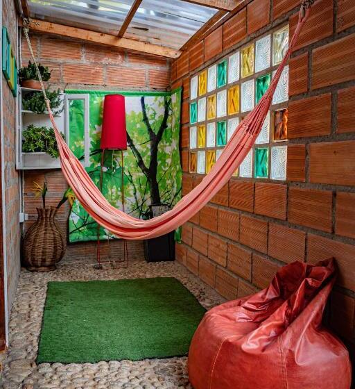 ホテル Kantarrana Urbana Jardin