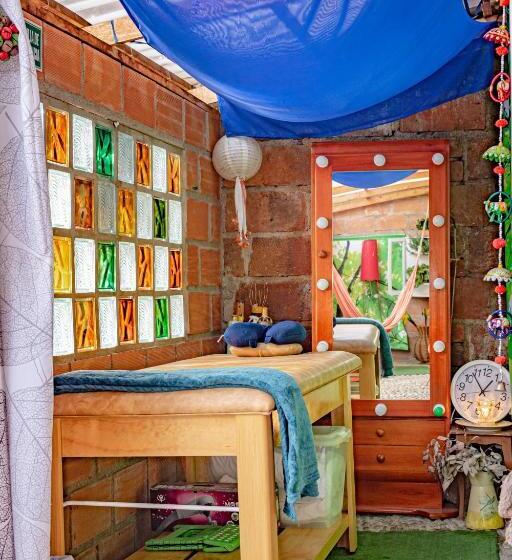 ホテル Kantarrana Urbana Jardin