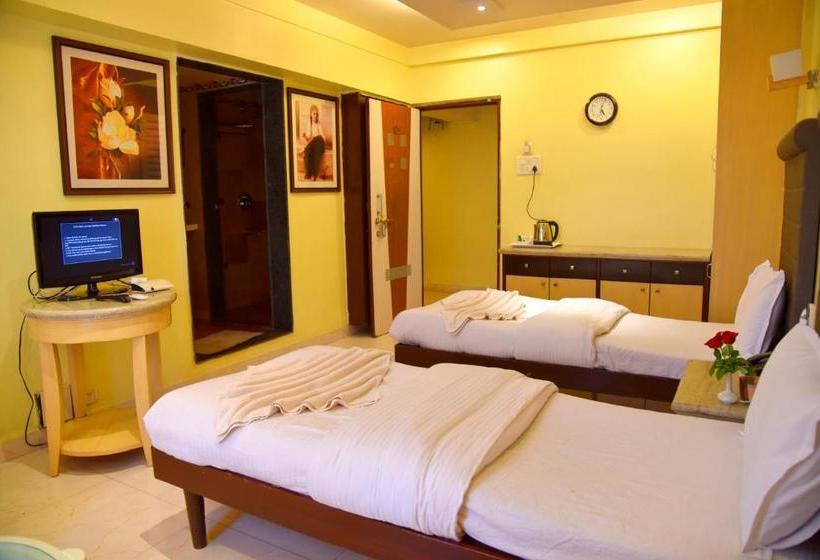 ホテル Kohinoor Highway Resort