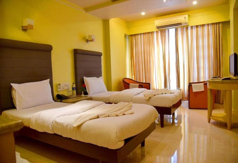 ホテル Kohinoor Highway Resort