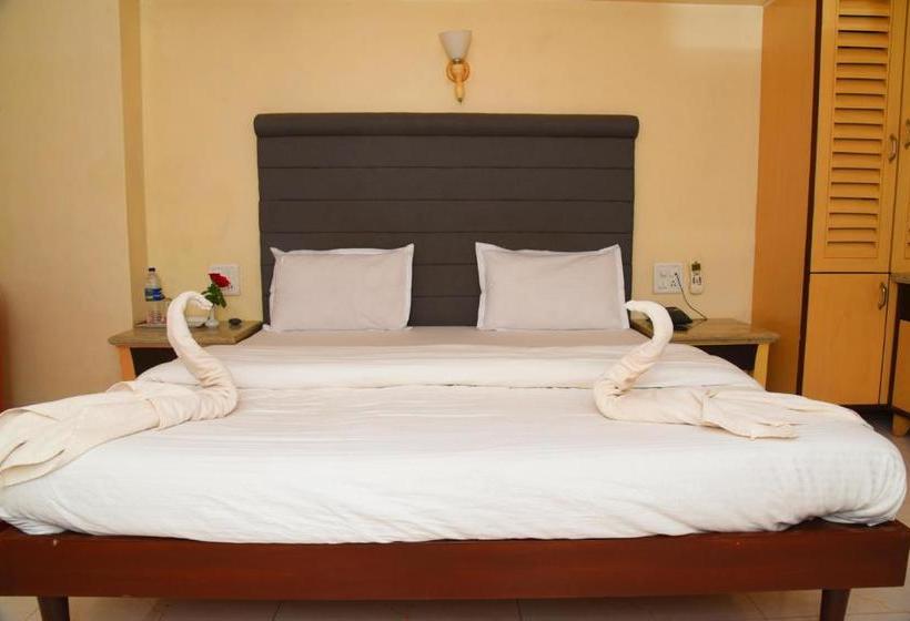 ホテル Kohinoor Highway Resort