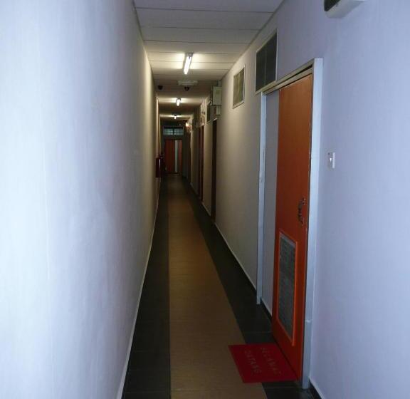 בית מלון כפרי Pekan Budget