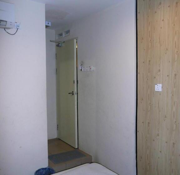 בית מלון כפרי Pekan Budget