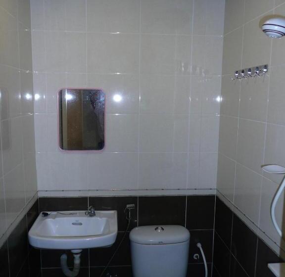 בית מלון כפרי Pekan Budget