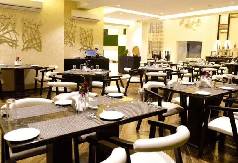 ホテル The Flora Grand, Vasco, Goa