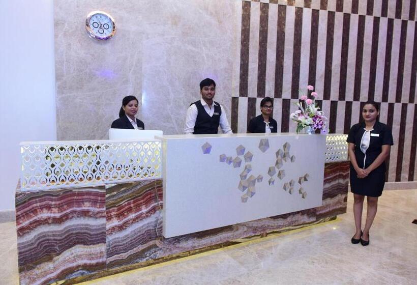 ホテル The Flora Grand, Vasco, Goa