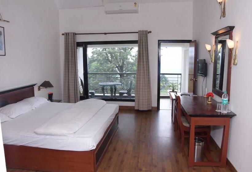 هتل The Pine Crest Resort Bhimtal