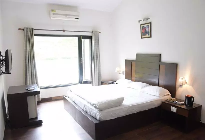 ホテル The Pine Crest Resort Bhimtal