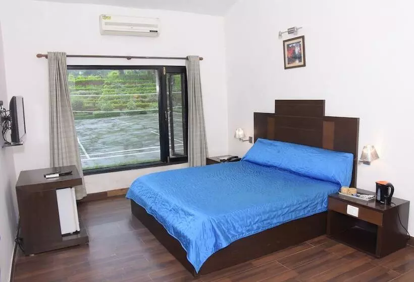 ホテル The Pine Crest Resort Bhimtal