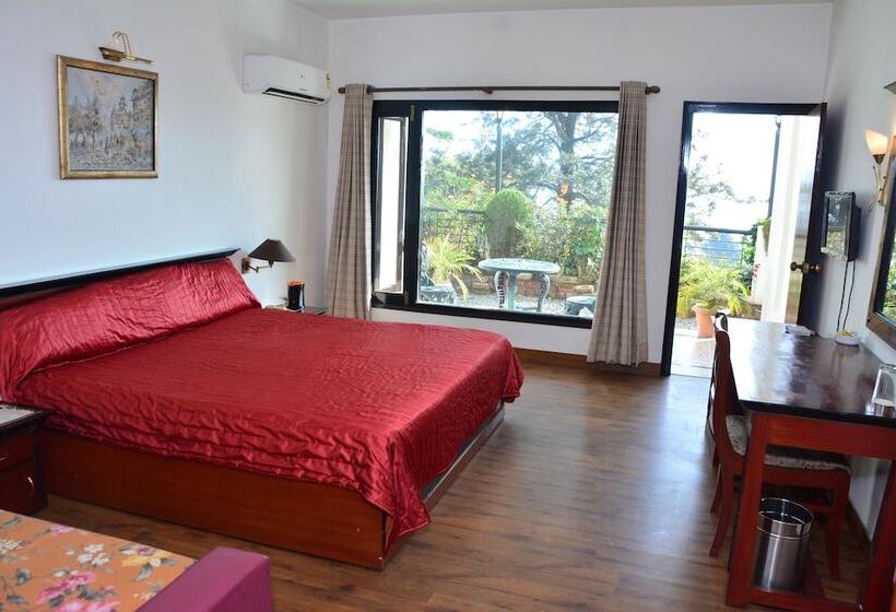 هتل The Pine Crest Resort Bhimtal