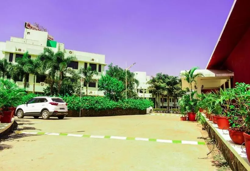 Camel Valley Resort, Igatpuri