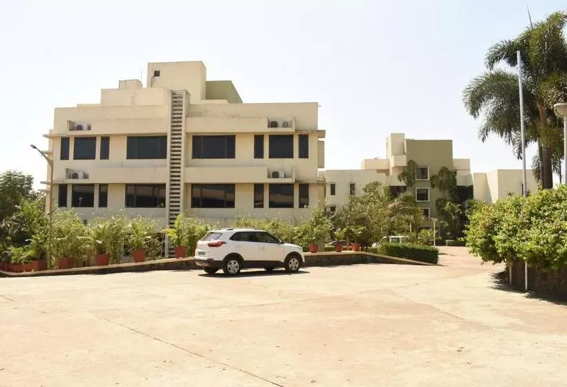 Camel Valley Resort, Igatpuri