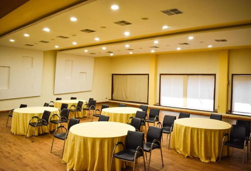 Camel Valley Resort, Igatpuri