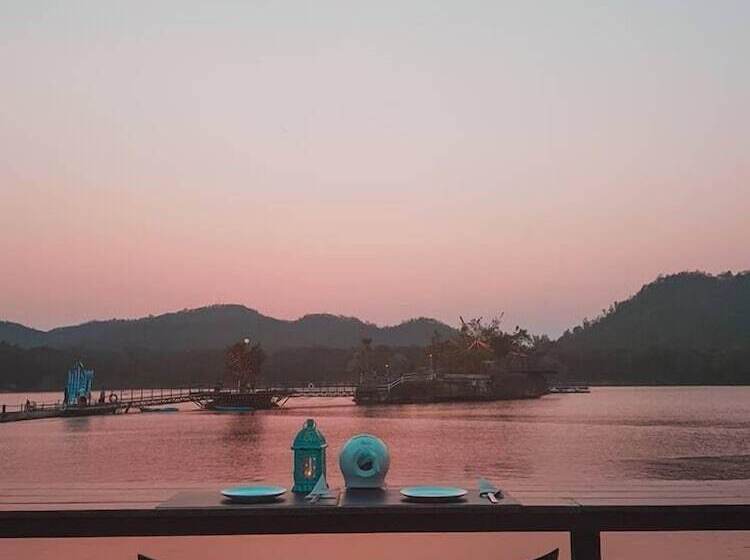 استراحتگاه Inlaya Ratchaburi