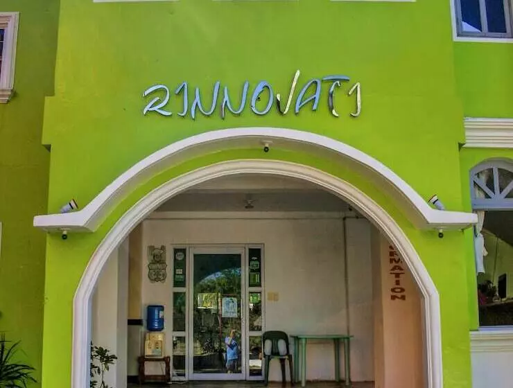 Lomakeskus Pagudpud Rinnovati