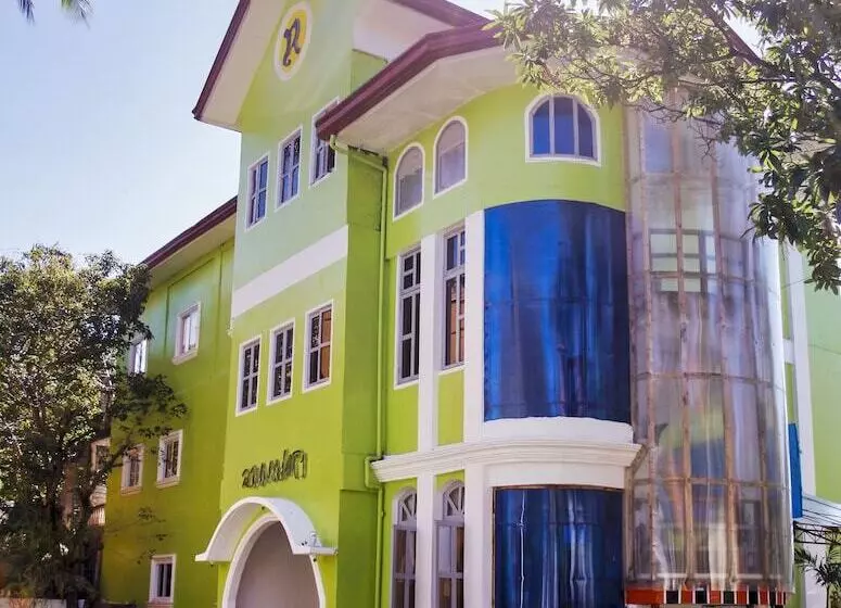 Lomakeskus Pagudpud Rinnovati