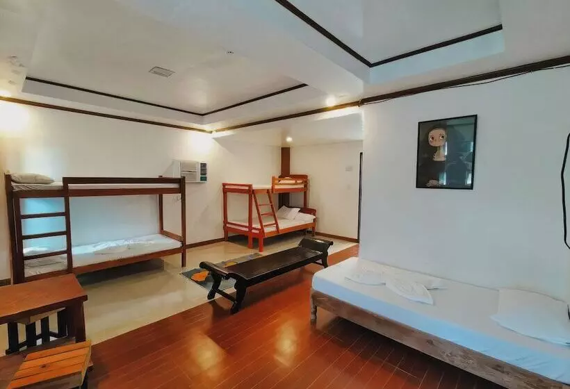 Lomakeskus Pagudpud Rinnovati