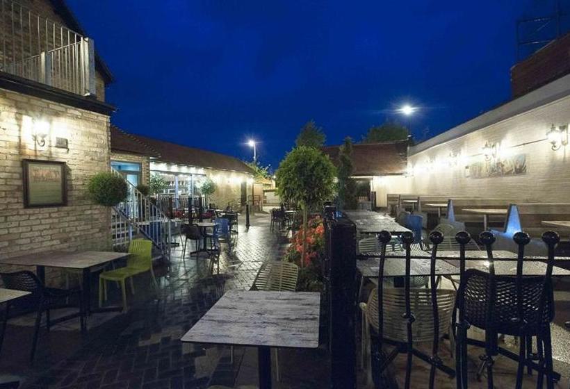 The Crown Hotel Wetherspoon