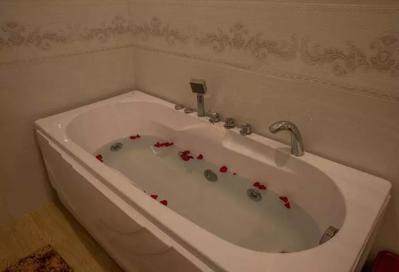 Trieu Khang Hotel Gần Sân Bay Cam Ranh Near Cam Ranh Airport
