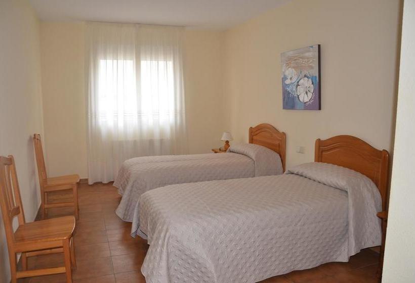 הוסטל Hostal La Dehesa