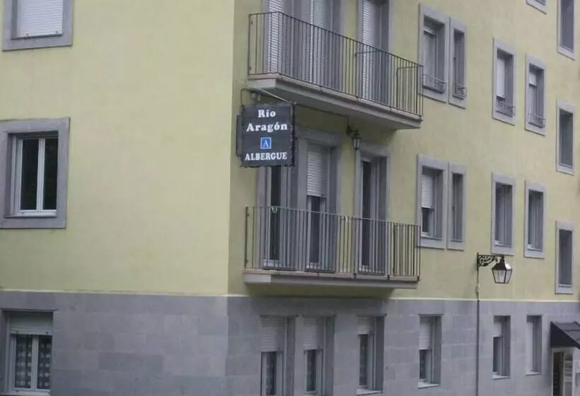 Albergue Turístico Rio Aragon