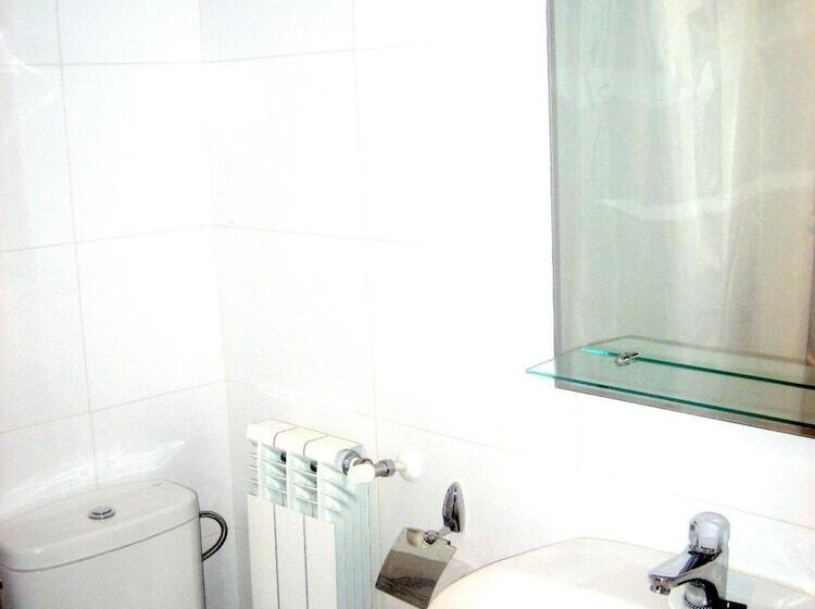 Albergue Turístico Rio Aragon