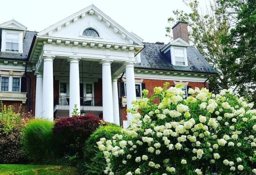 Bed and Breakfast Mercersburg Inn