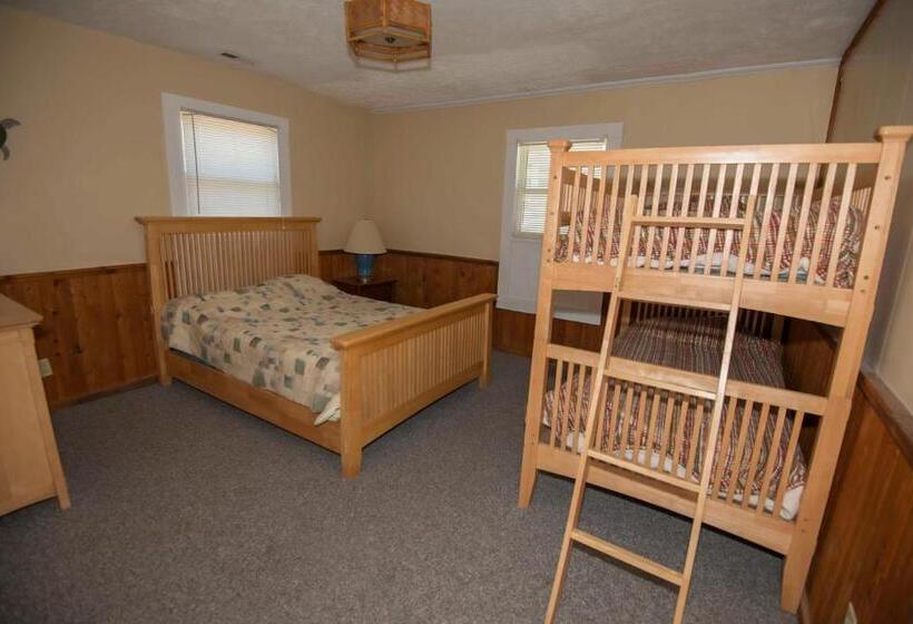 בית מלון כפרי Avon Cottages