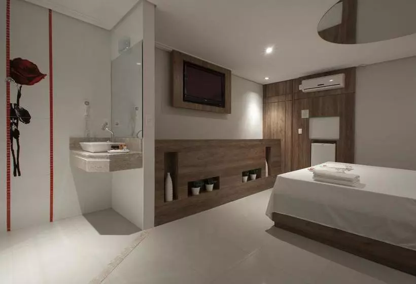 Motel Emoções (adults Only)