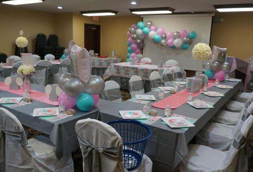 فندق Scotland Neck Inn