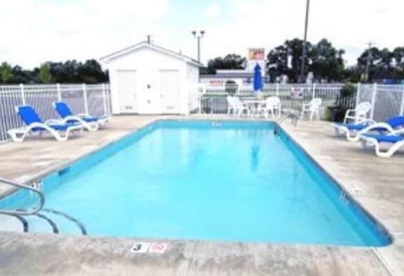 فندق Scotland Neck Inn