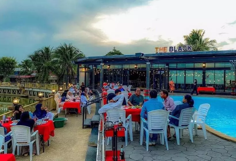 River Hotel Pattani
