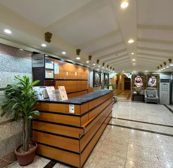 Hotelli اجنحة ارتياد للشقق المخدومه