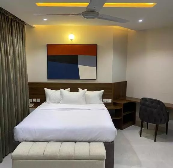 هتل House 241