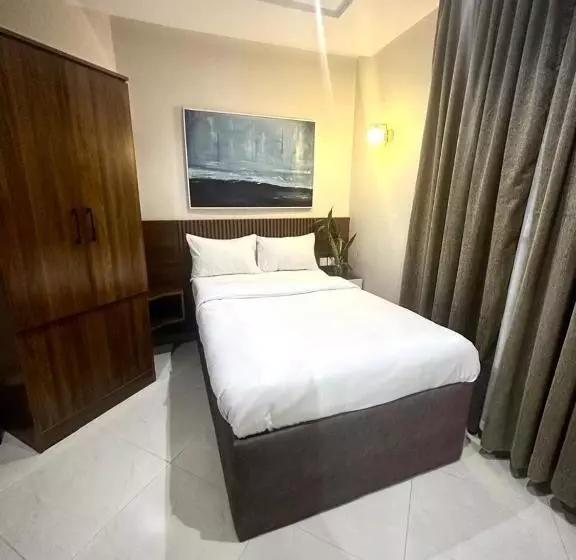 هتل House 241
