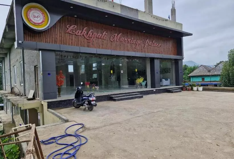 Hotelli Lakhpati